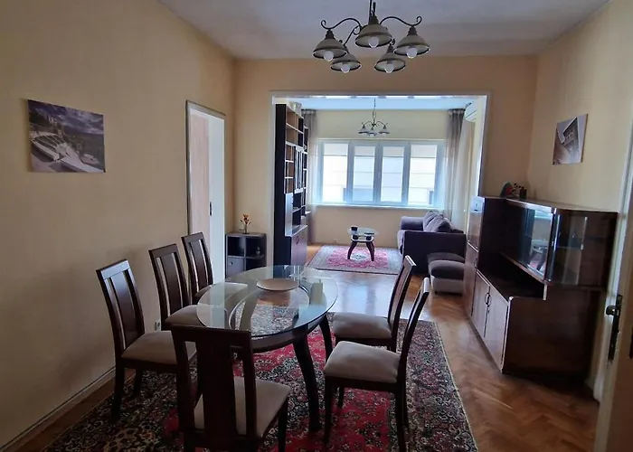 2bd Heart Of Boheme Flat Free Parking *