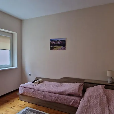 2bd Heart Of Boheme Flat Free Parking
